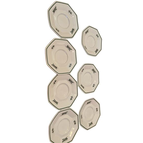 Set of 7 Nikko Christmastime saucers 6" Octagonal  No chips or‎ flaws - Picture 4 of 6